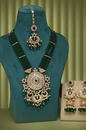 Green color kundan necklace set