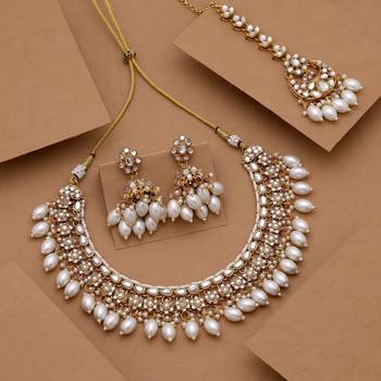 White color kundan necklace set 2