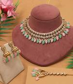 Pink & pista green color kundan necklace set
