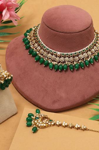 Green color kundan necklace set