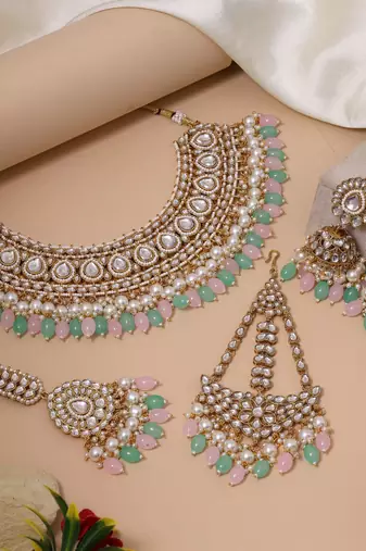 Pink & pista green color kundan necklace set