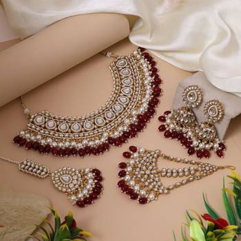 Maroon color kundan necklace set 1