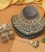 Green color kundan necklace set