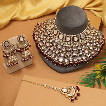 Maroon color kundan necklace set 1