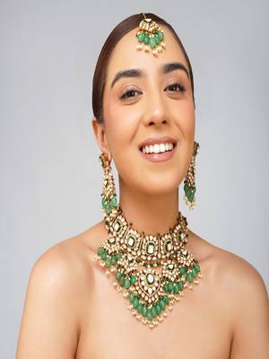 Gold plated kundan green stone necklace set 3