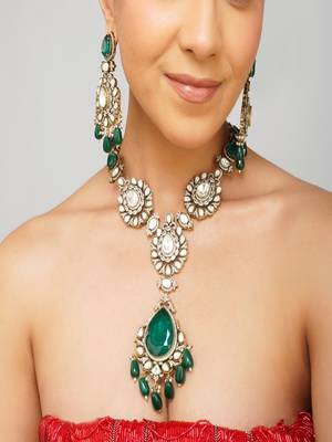 Gold plated kundan green stone necklace set 3