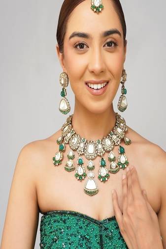 Gold plated kundan green stone necklace set