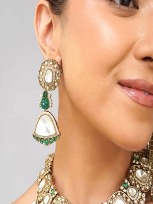 Gold plated kundan green stone necklace set 4
