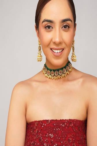 Gold plated kundan green stone choker necklace set