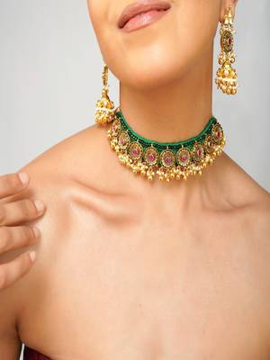 Gold plated kundan green stone choker necklace set 3