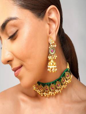 Gold plated kundan green stone choker necklace set 4