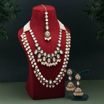 White color kundan necklace set 1
