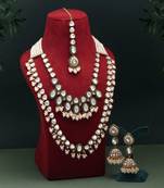 White color kundan necklace set