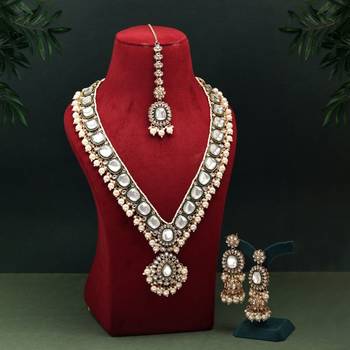 White color kundan necklace set 1