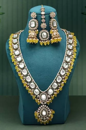 Yellow color kundan necklace set