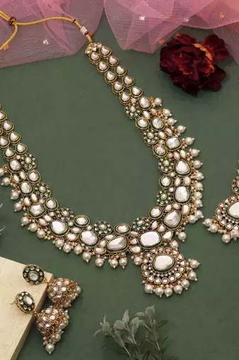 White color meena work kundan necklace set