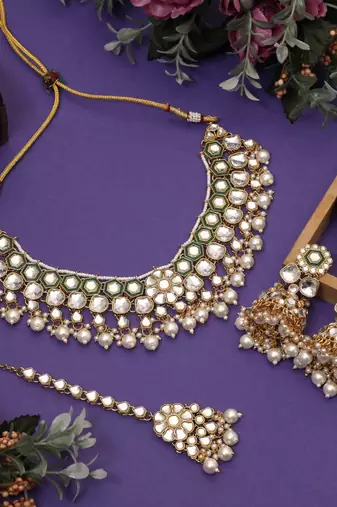 White color meena work kundan necklace set