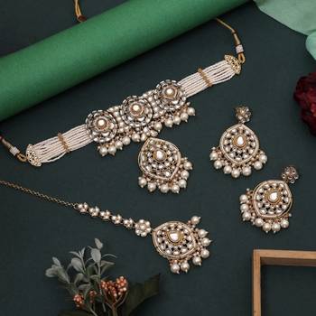White color choker kundan necklace set 2