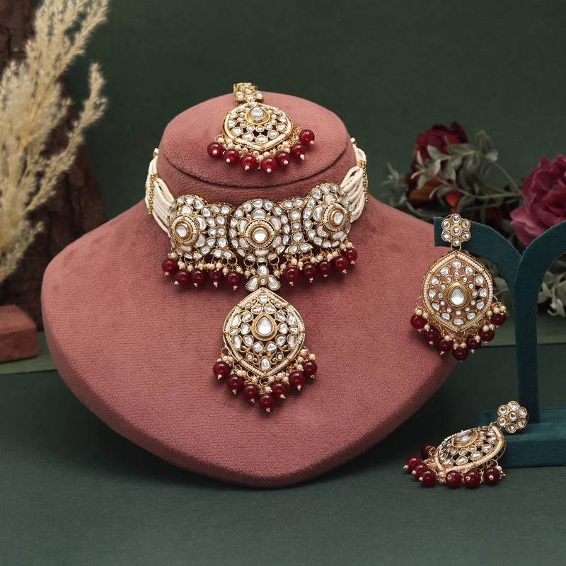 Maroon color choker kundan necklace set