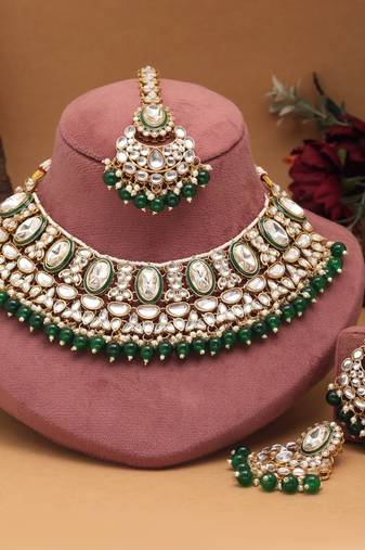 Green color kundan necklace set