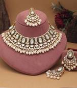White color kundan necklace set