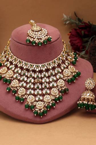 Green color kundan necklace set