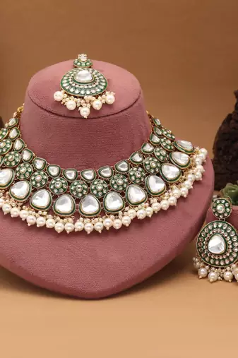 White color meena work kundan necklace set