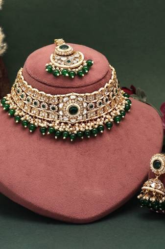 Green color kundan necklace set