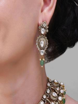 Gold plated kundan green stone necklace set 3