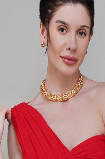 Gold plated necklace set