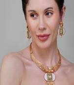 Gold plated necklace set