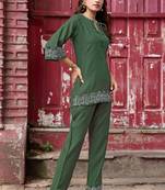 Women Viscos Rayon Threadwork Kurta With Trouser 