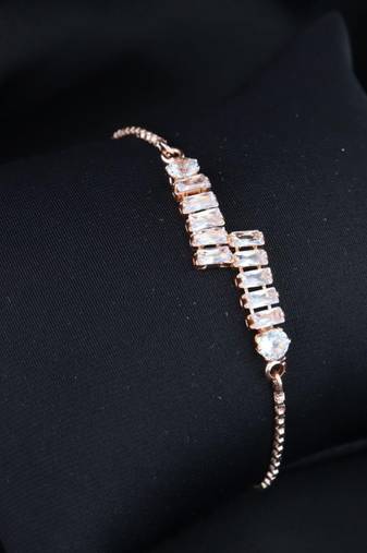 Stylish rose gold plated special cubic zirconia american diamond adjustable bracelet for women