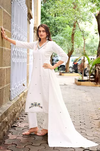 Ethnic Embroidered Pure Cotton Kurta With Pent & Dupatta