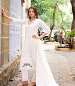 Ethnic Embroidered Pure Cotton Kurta With Pent & Dupatta