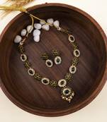 Green flower necklace set