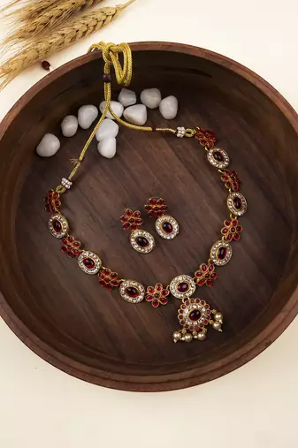 Red flower necklace set