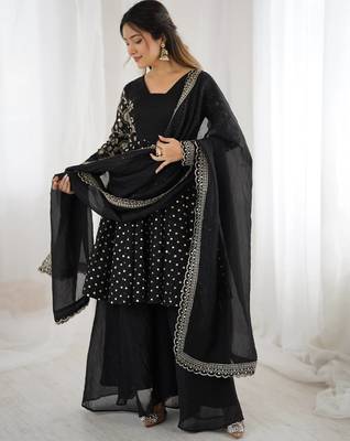 Black crunchy silk embroidery work wedding wear salwar suit 1