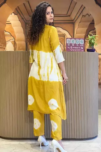 Yellow Women  Cotton Printed Kurta With Pant