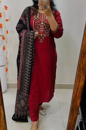 Red Women  Cotton Embroidered Kurta With Pant And Dupatta