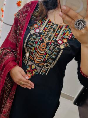 Black Women  Cotton Embroidered Kurta With Pant And Dupatta 3