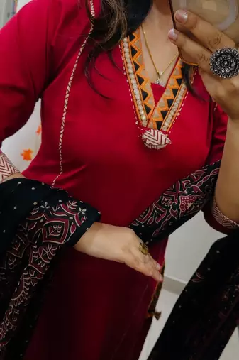 Red Women  Cotton Embroidered Kurta With Pant And Dupatta