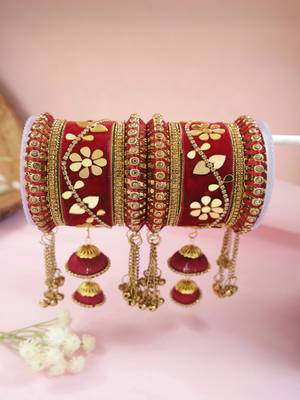 Gold plated traditional velvet matching embellishments work & latkan detailing bangles chuda bangle set for bridal 1