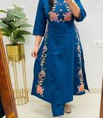 Blue Women Pure Cotton Embroidered Kurta With Pant