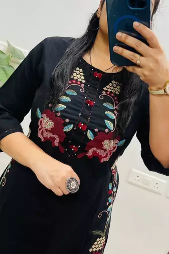 Black Women  Cotton Embroidered Kurta With Pant