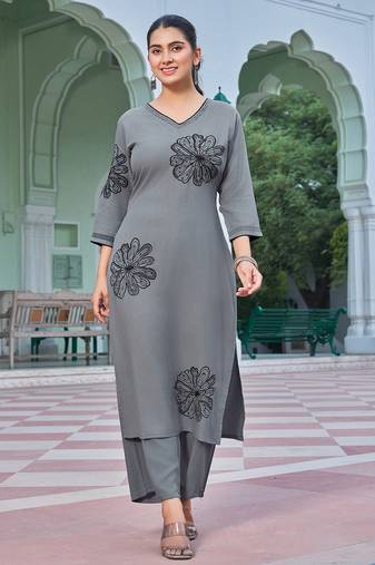 Floral Embroidered V-Neck Thread Work Straight Kurta With Palazzo