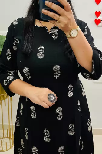 Black Women  Cotton Printed Kurta With Pant And Dupatta