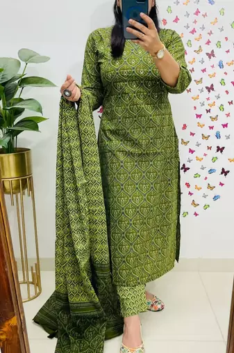 Green Women  Cotton Printed Kurta With Pant And Dupatta