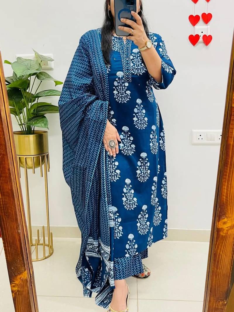  women pure cotton printed blue kurta with pant and dupatta