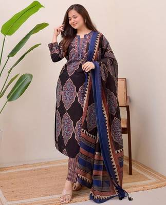 Blue Women  Cotton Printed Kurta With Pant And Dupatta 1